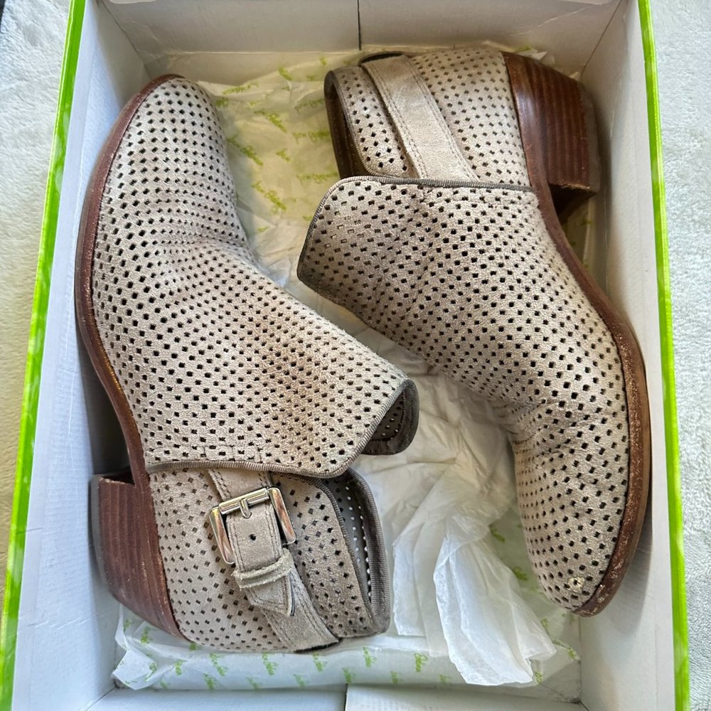 Sam Edelman Suede Booties in "Putty", size 6.5